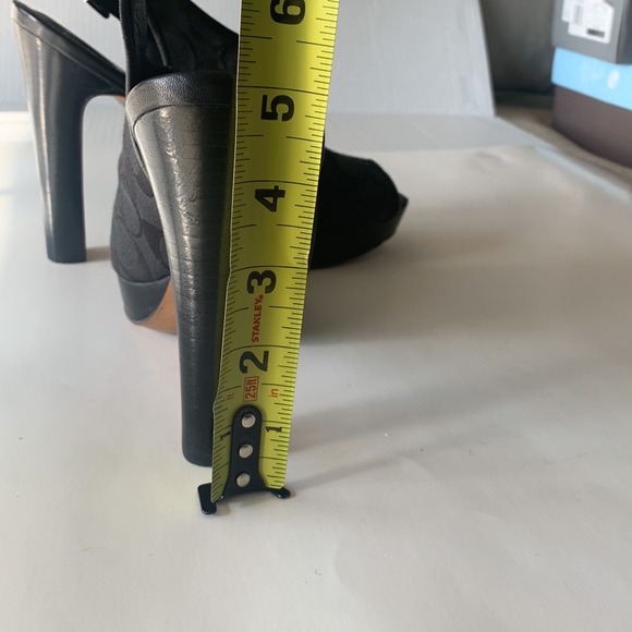 COACH Black Signature Logo Canvas Slingback Pumps: SIZE 8 - Picture 14 of 15